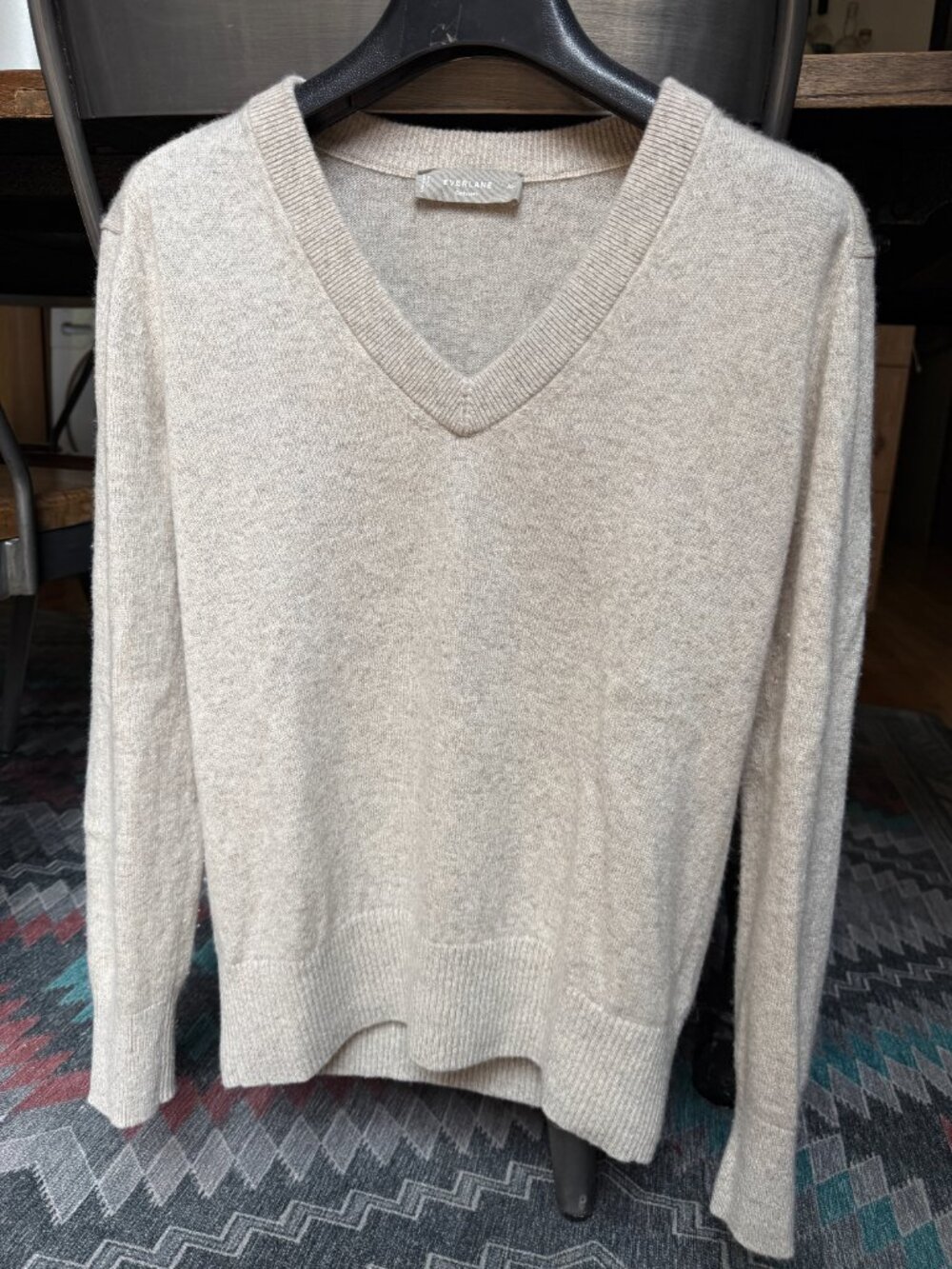 Everlane 100% Cashmere V-Neck Sweater XS